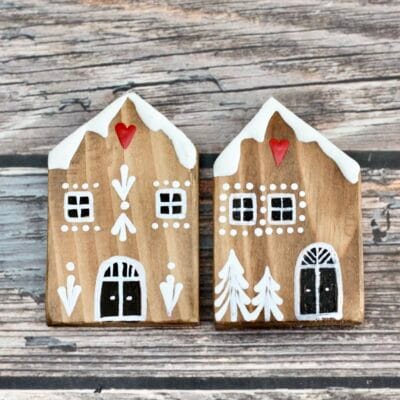 Dřevěné perníčkové domečky 2 kusy