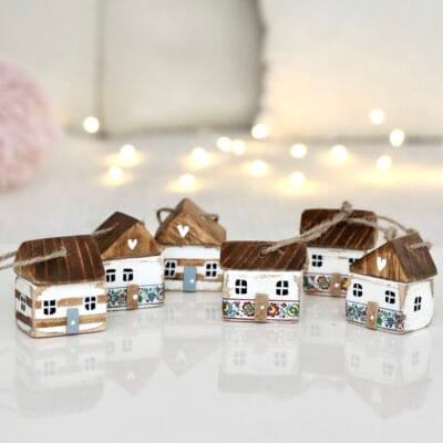 Malé venkovské domečky na pověšení