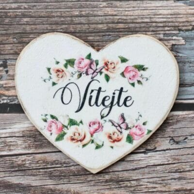 Dřevěné srdíčko   "Vítejte"