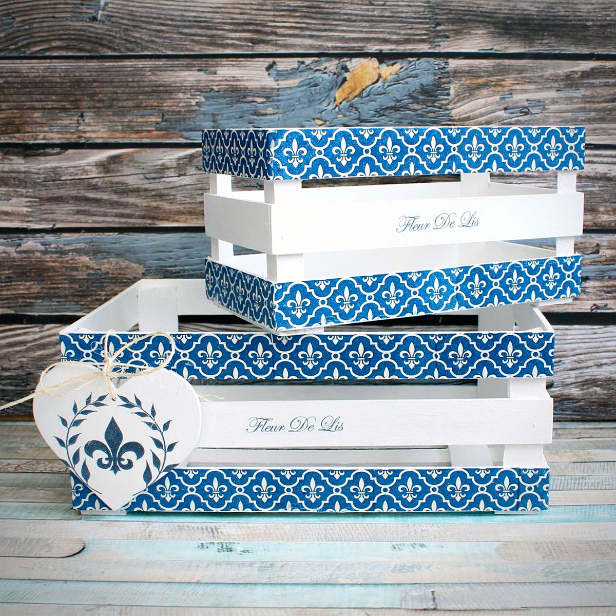 PetiteProvence.cz, set 2pc crates Fleur de Lis, dark blue, decorations-0005